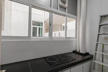 La Thea Residences @ 16 Sierra