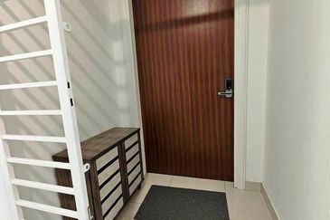 La Thea Residences @ 16 Sierra