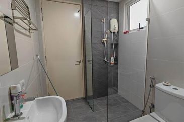 La Thea Residences @ 16 Sierra