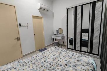 La Thea Residences @ 16 Sierra