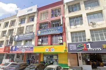 High Exposure Corner Shop @ Taman Wawasan Puchong