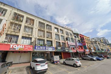 High Exposure Corner Shop @ Taman Wawasan Puchong