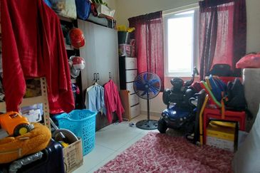 Koi Suites Condominium