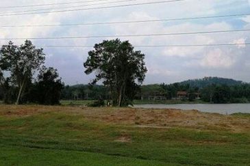 Seksyen 4, Pekan Bestari Jaya