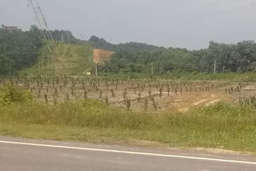 Seksyen 4, Pekan Bestari Jaya