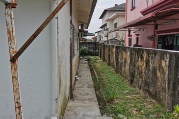 SS3/48, Taman Universiti, Petaling Jaya 