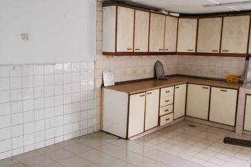 SS3/48, Taman Universiti, Petaling Jaya 