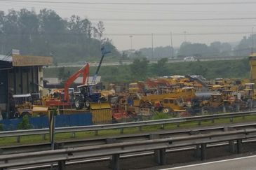 Rawang (near Rawang Country Homes) 5mins Rawang Toll