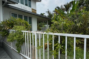 Taman Sri Ampang, Persiaran Desa Ampang , 2 storey bungalow 