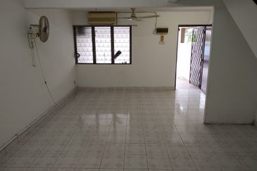 Taman Cahaya, Ampang