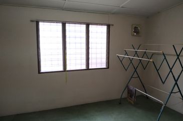 Taman Cahaya, Ampang