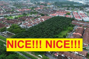 4.9 acres agri land zoned residential for sale in Telok Panglima Garang