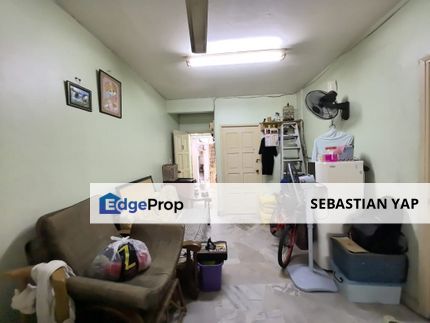 Ground floor flat for rent in Taman Sungai Besi Indah, Seri Kembangan., Selangor, Seri Kembangan