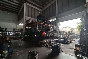 Jalan Bukit Kemuning