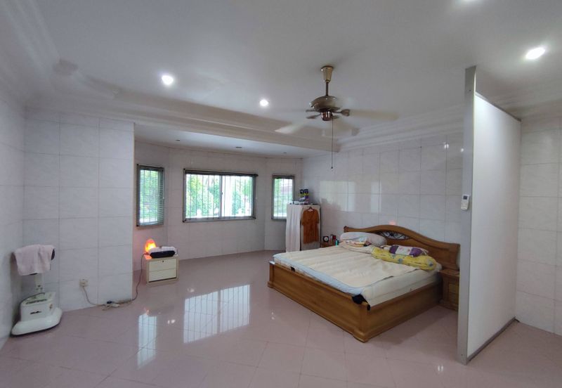 SL 3, Bandar Sungai Long