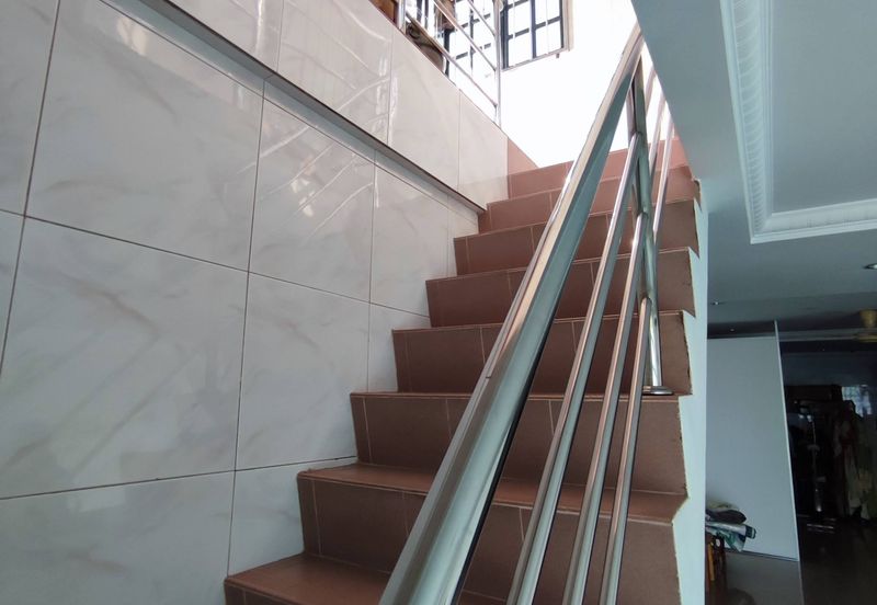 SL 3, Bandar Sungai Long