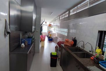 SL 3, Bandar Sungai Long