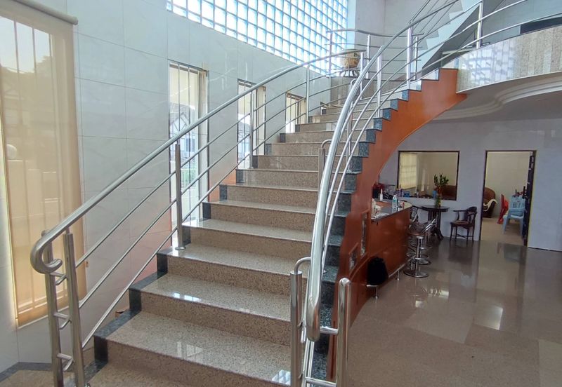 SL 3, Bandar Sungai Long