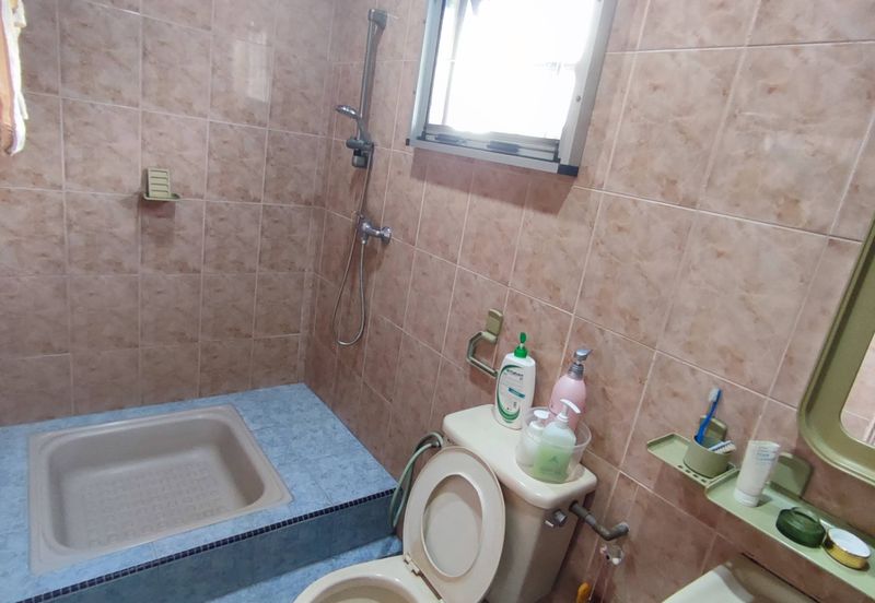 SL 3, Bandar Sungai Long