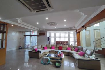 SL 3, Bandar Sungai Long