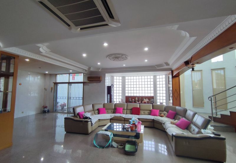 SL 3, Bandar Sungai Long