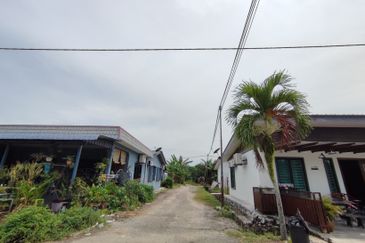 Kampung Jenjarom