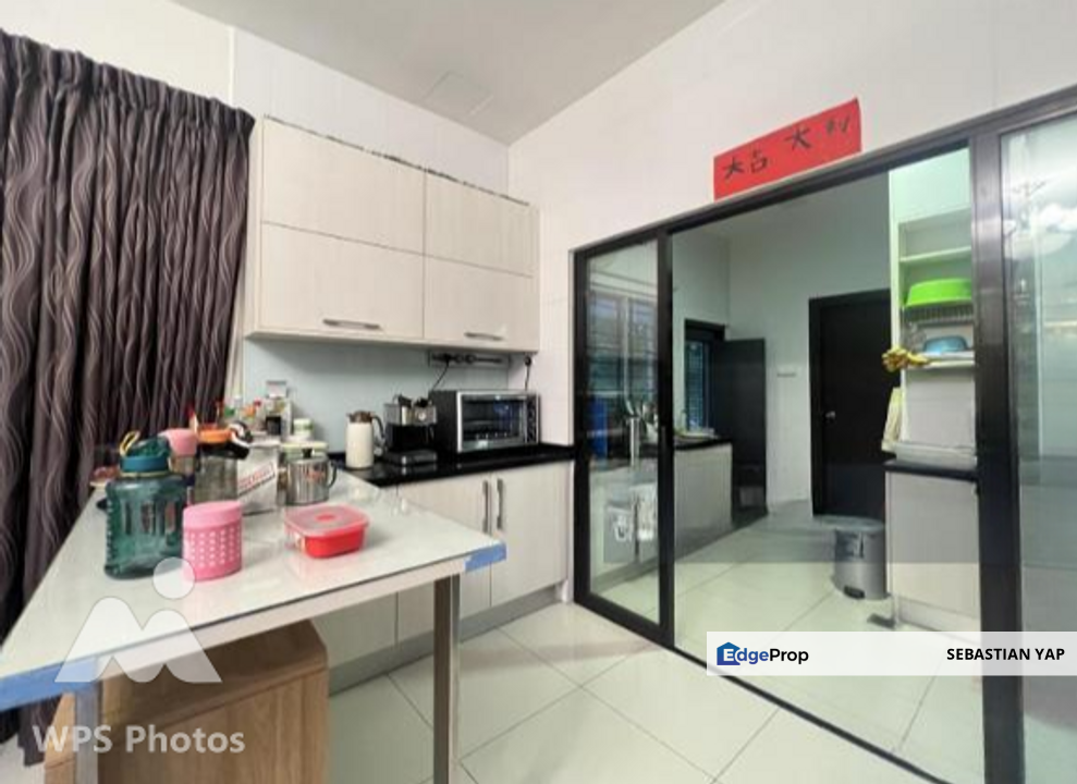 3 storey semi d house for sale in Jade Hills , Kajang., Selangor, Kajang