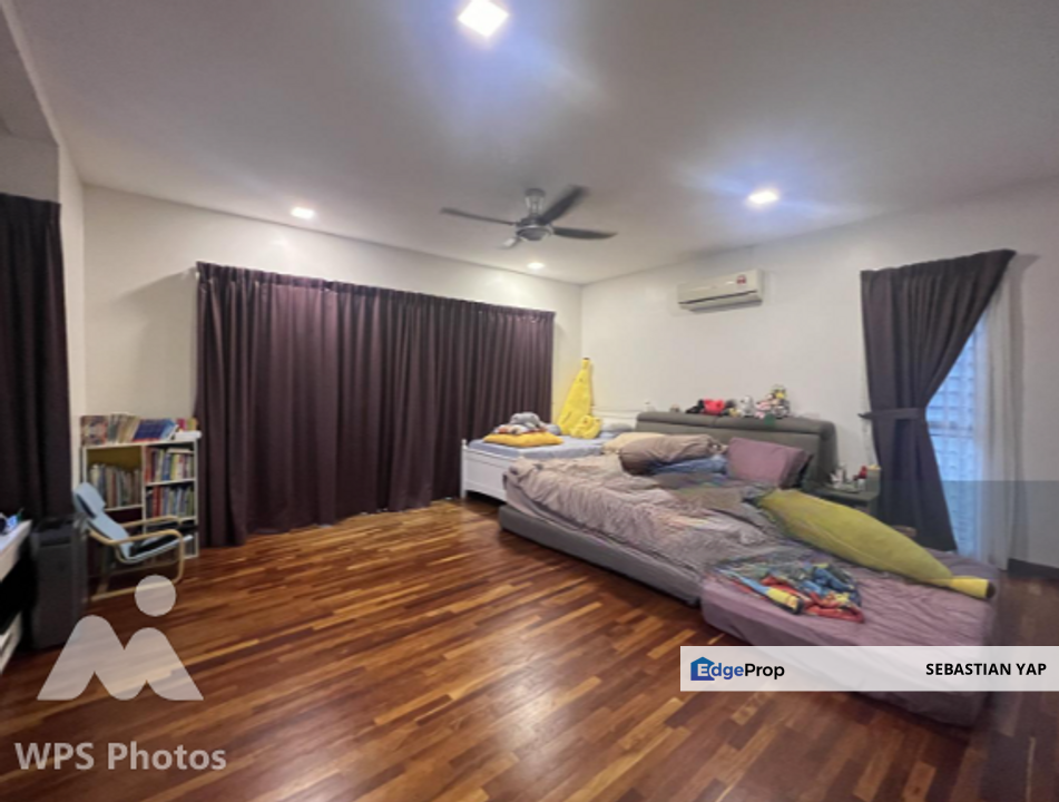 3 storey semi d house for sale in Jade Hills , Kajang., Selangor, Kajang