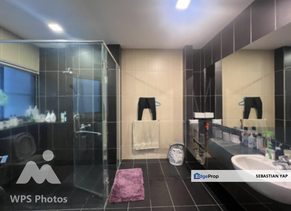 3 storey semi d house for sale in Jade Hills , Kajang., Selangor, Kajang