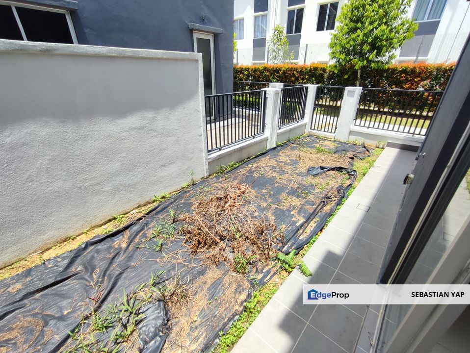 2 storey house for sale in Eco Forest Hazelton, Semenyih., Selangor, Semenyih