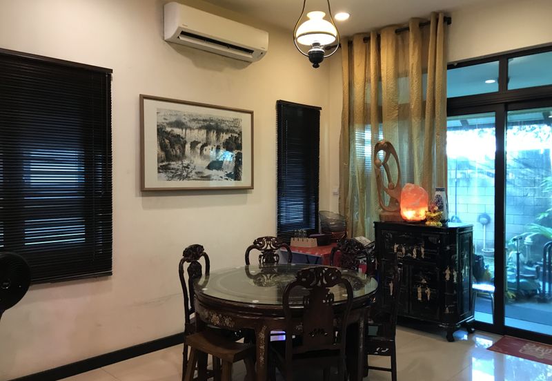 Sunway Utama Bungalow For Sale