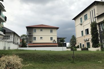 Subang Heights Bungalow Land For Sale