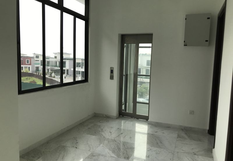 Kingsley Hills @ Putra Heights