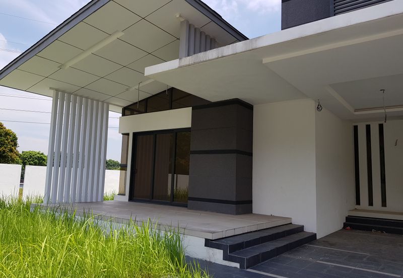 Subang Heights Bungalow For Sale