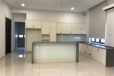 Subang Heights Bungalow For Sale