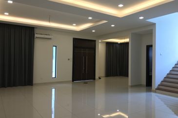 Subang Heights Bungalow For Sale