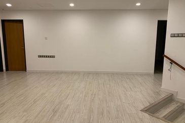 Subang Heights Bungalow For Sale