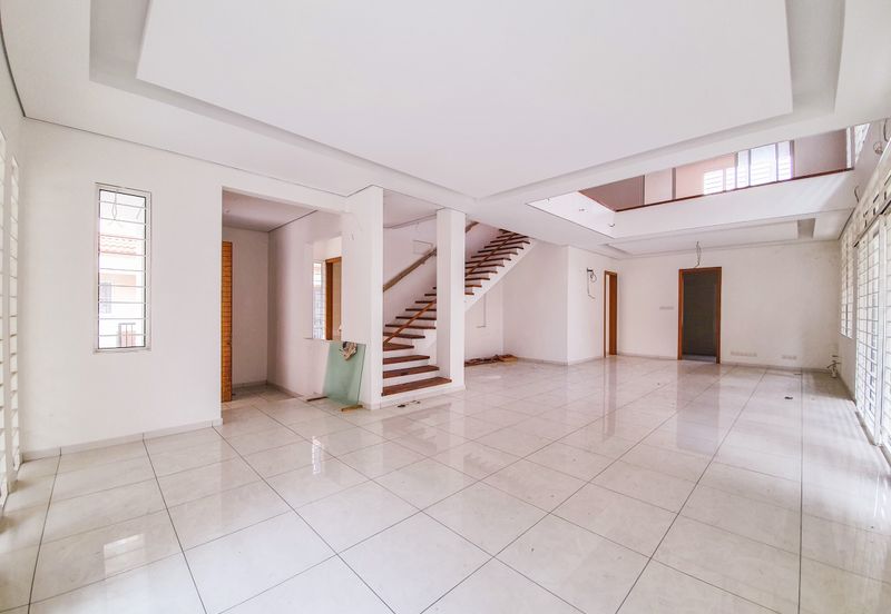 Subang Heights Bungalow For Sale