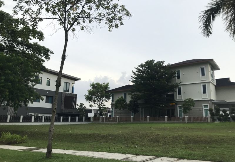 Subang Heights Bungalow Land For Sale