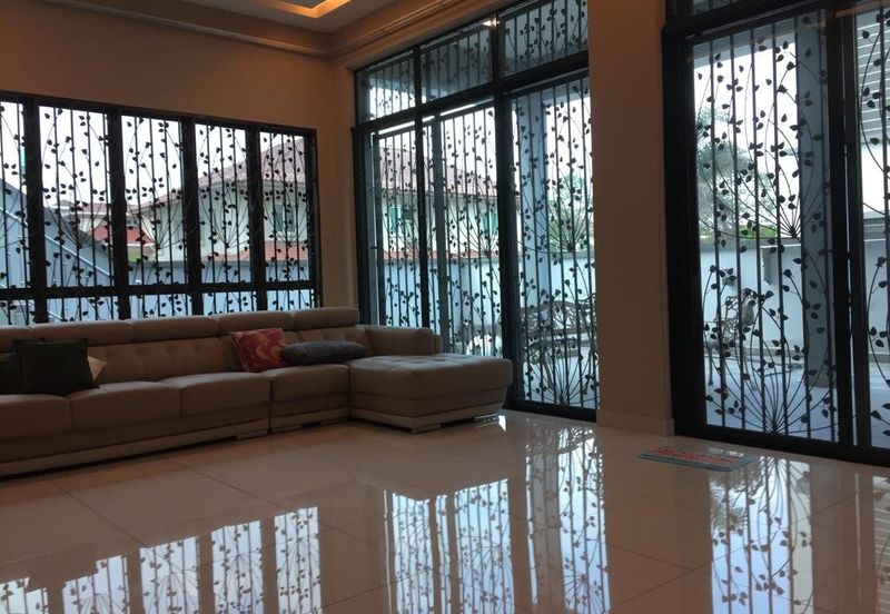Subang Heights Bungalow For Sale