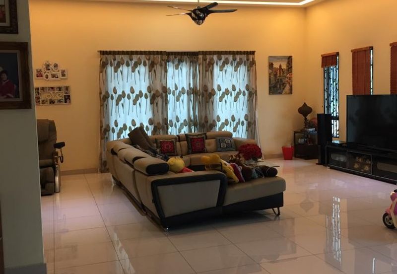 Subang Heights Bungalow For Sale