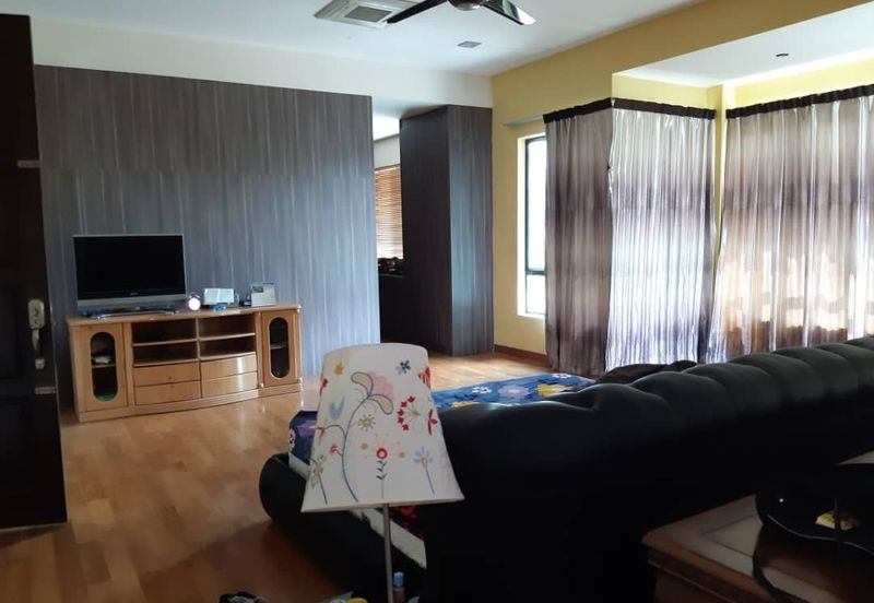 Subang Heights Bungalow For Sale