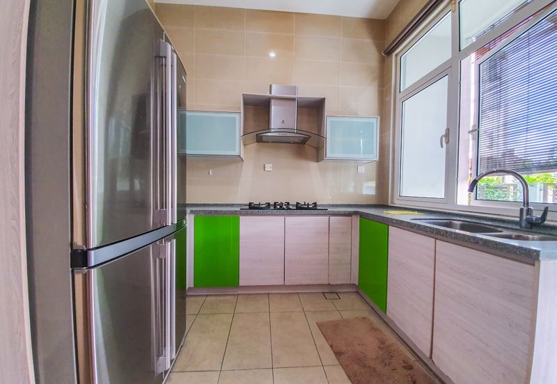 USJ Heights Bungalow For Sale