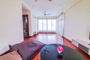 USJ Heights Bungalow For Sale