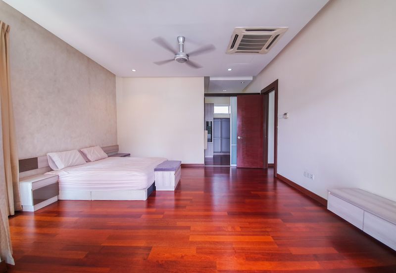 USJ Heights Bungalow For Sale