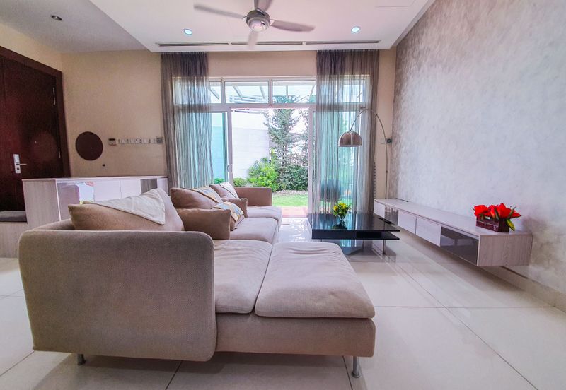 USJ Heights Bungalow For Sale