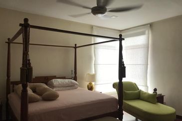 USJ Heights Bungalow For Sale