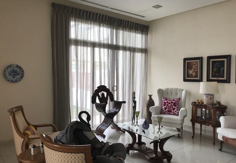 USJ Heights Bungalow For Sale