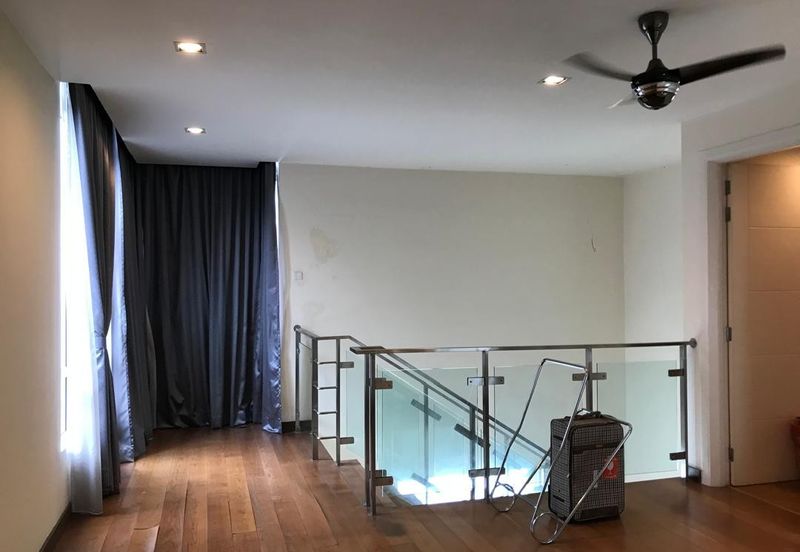 USJ Heights Bungalow For Sale