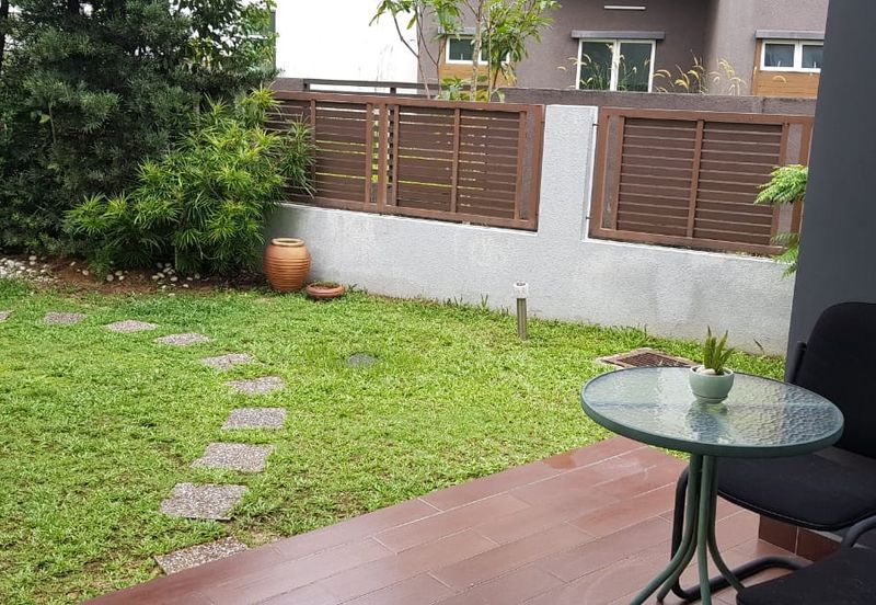 USJ Heights Bungalow For Sale